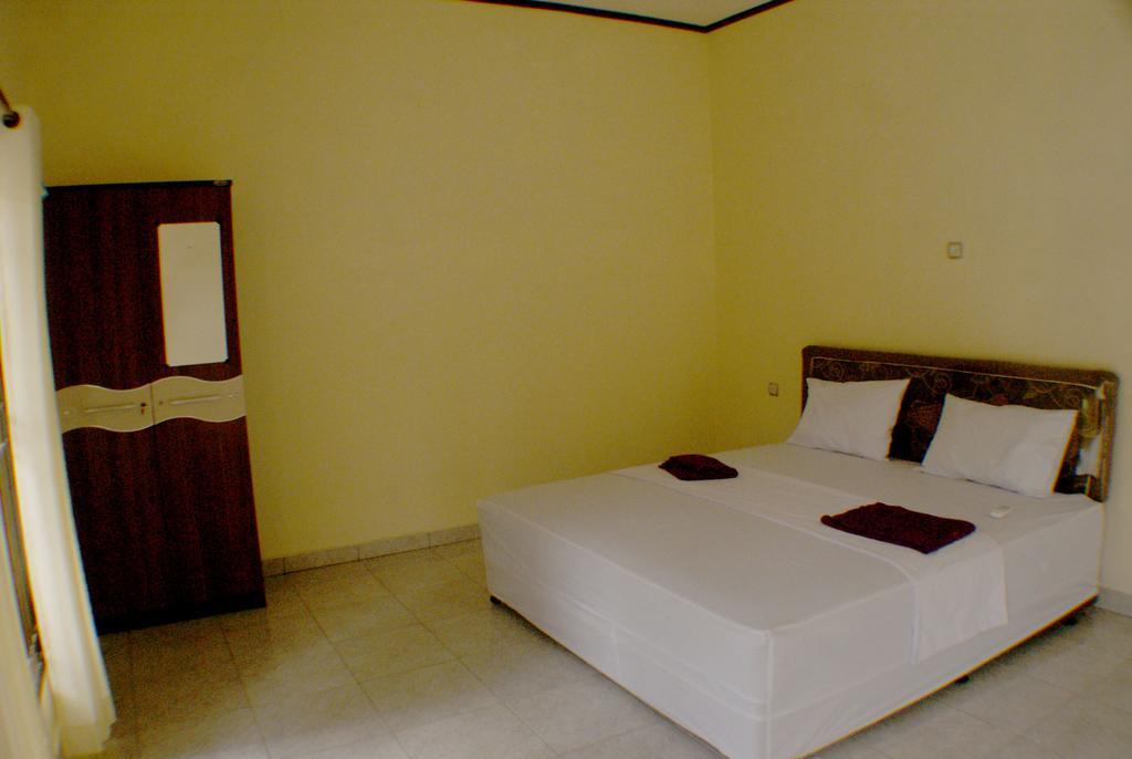 Herry Homestay Kuta  Habitación foto